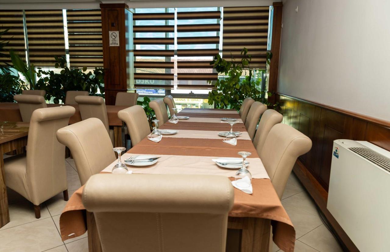 Hotel Leo Печ Екстер'єр фото